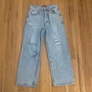 Signature 8 distressed jeans